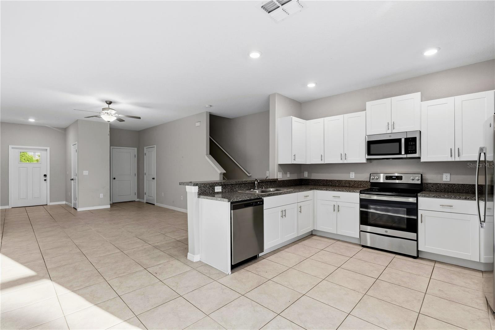 3527 Bellmeade Ct Property Photo 3