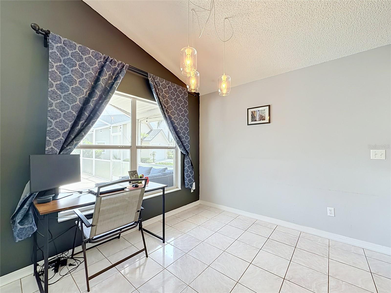 2244 Mallory Cir Property Photo 10