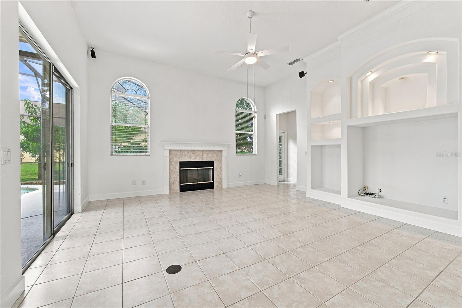 10008 Canopy Tree Ct Property Photo 7