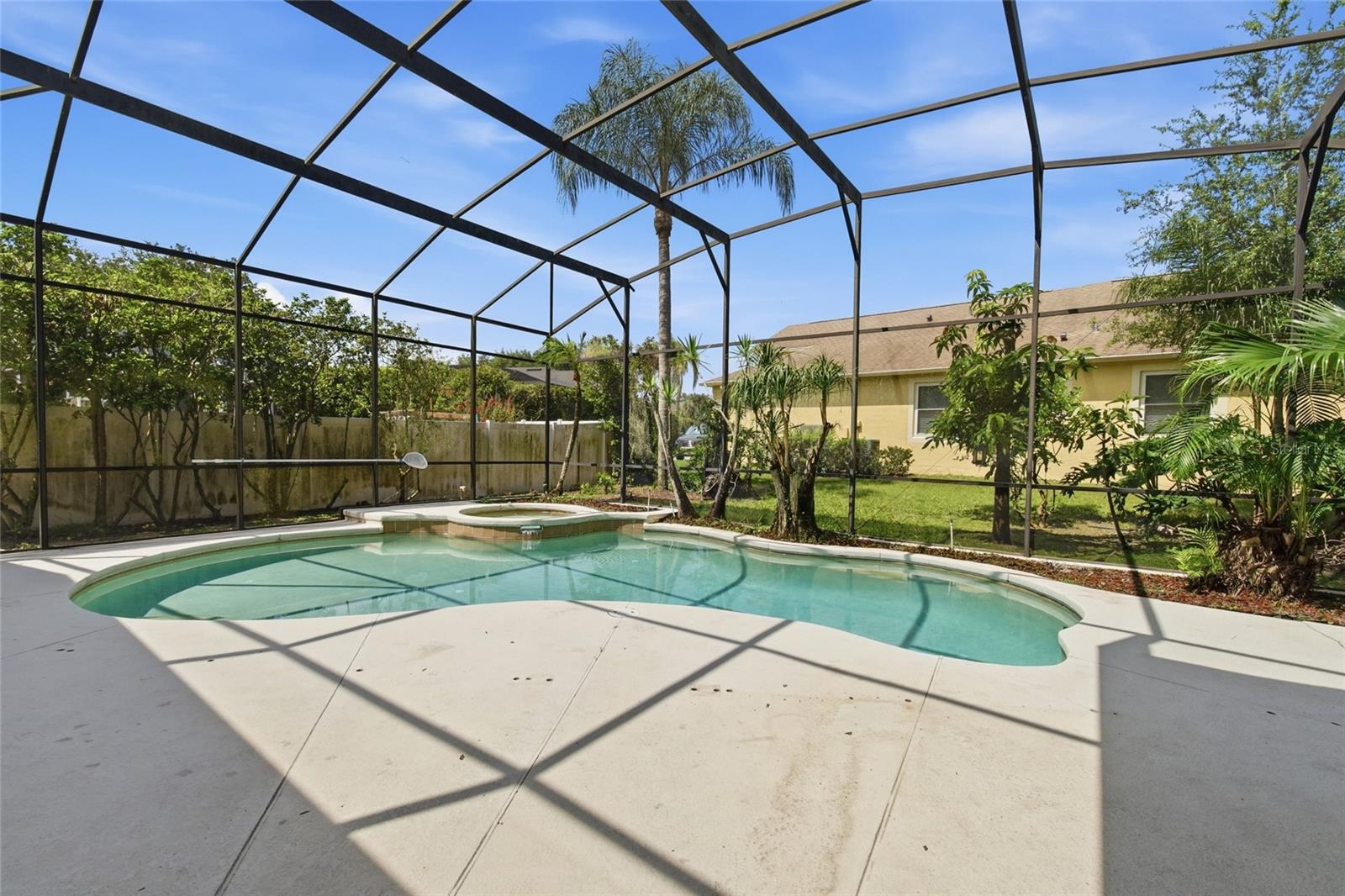 10008 Canopy Tree Ct Property Photo 27