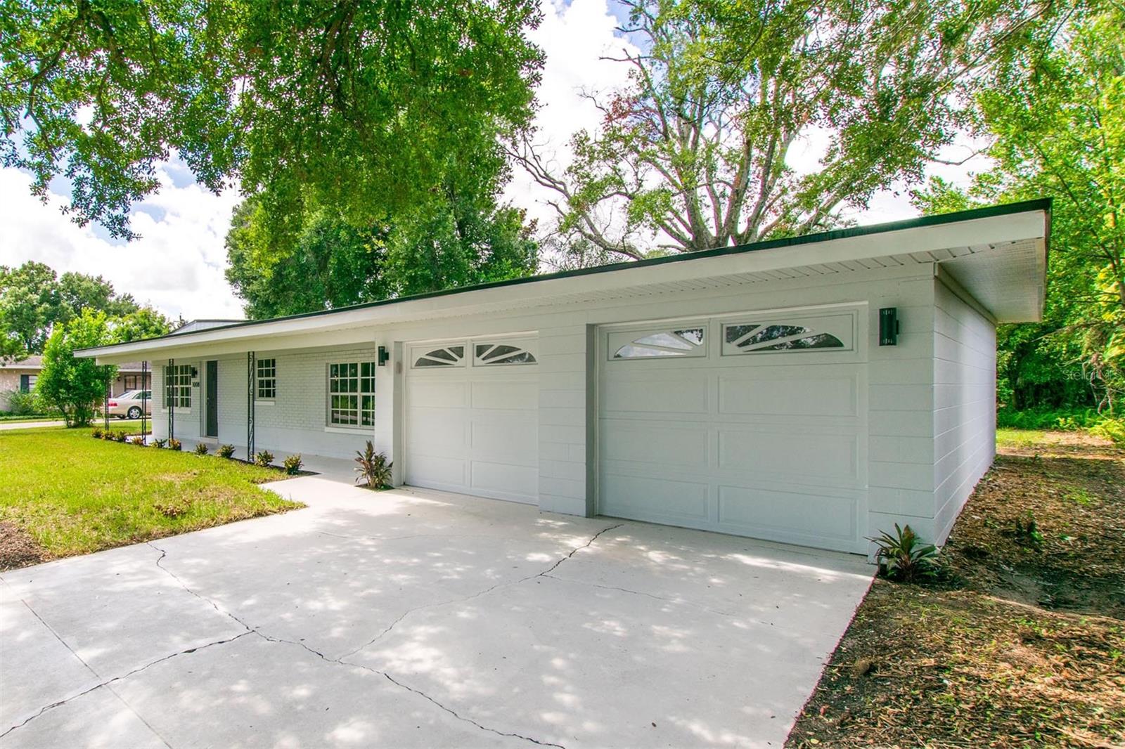 1008 Berwyn Rd Property Photo 3