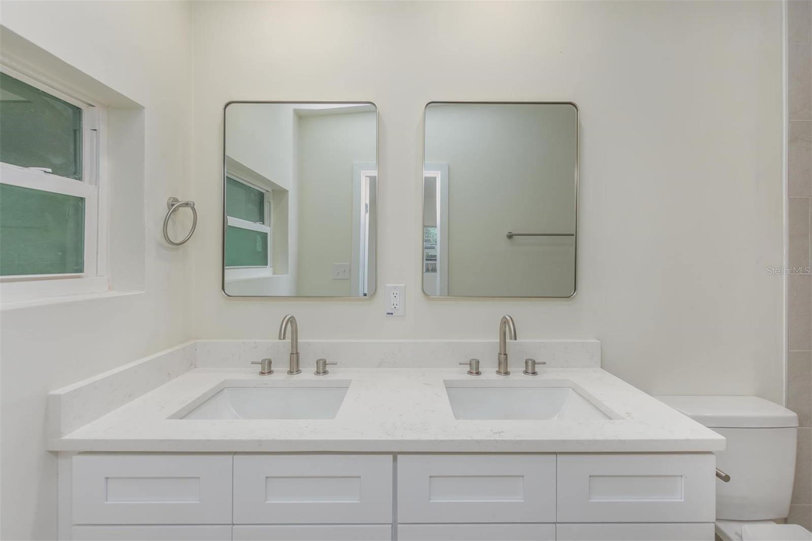1008 Berwyn Rd Property Photo 33