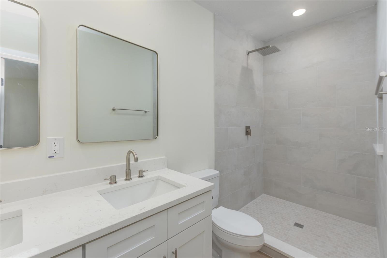 1008 Berwyn Rd Property Photo 34