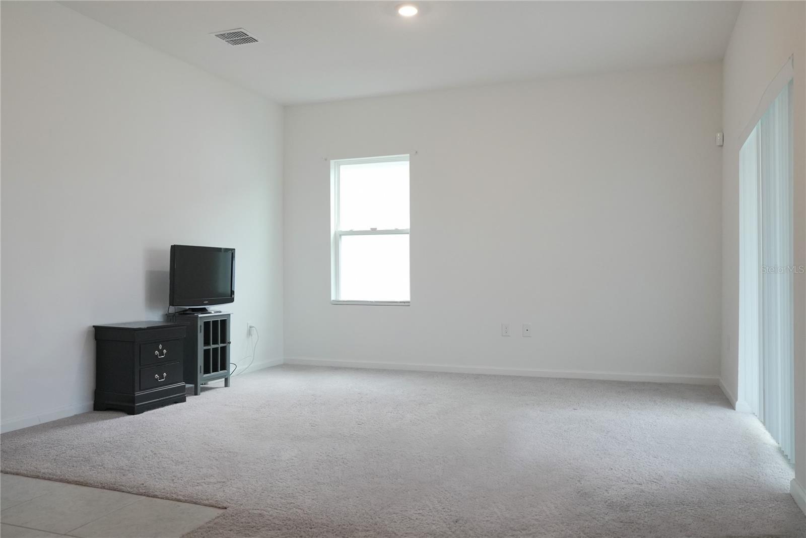 870 Ballantyne Dr Property Photo 8