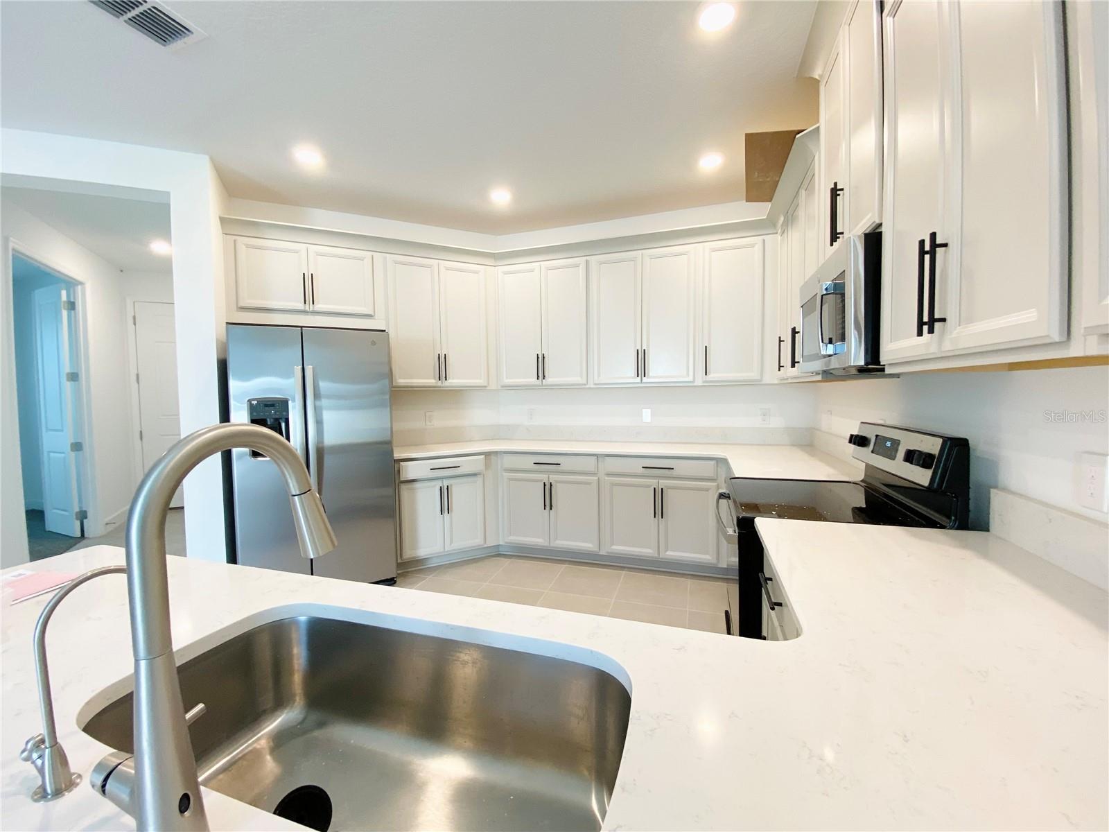 2348 Kestrel Perch Pl Property Photo 6