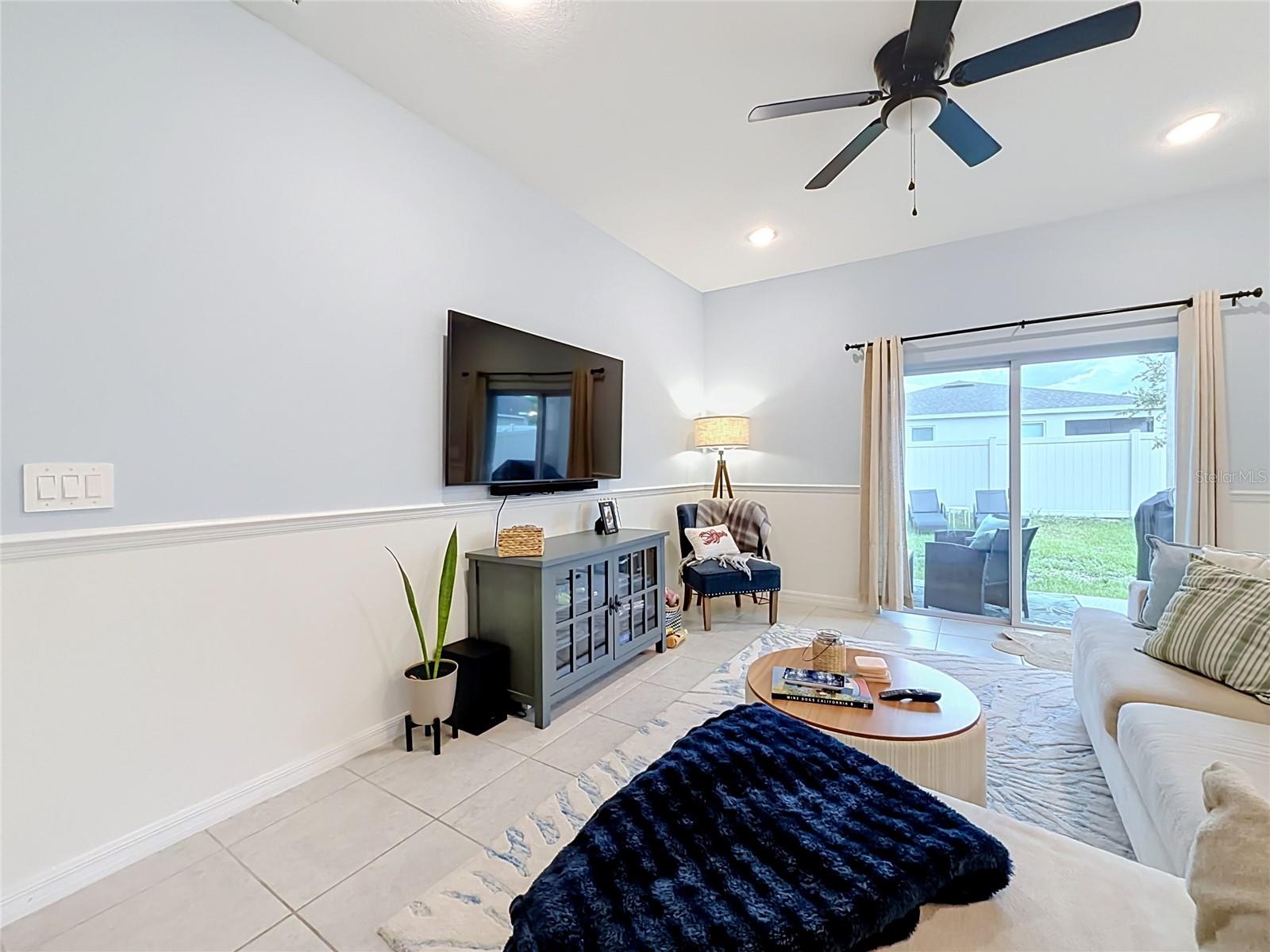 3947 Mayhill Loop Property Photo 5