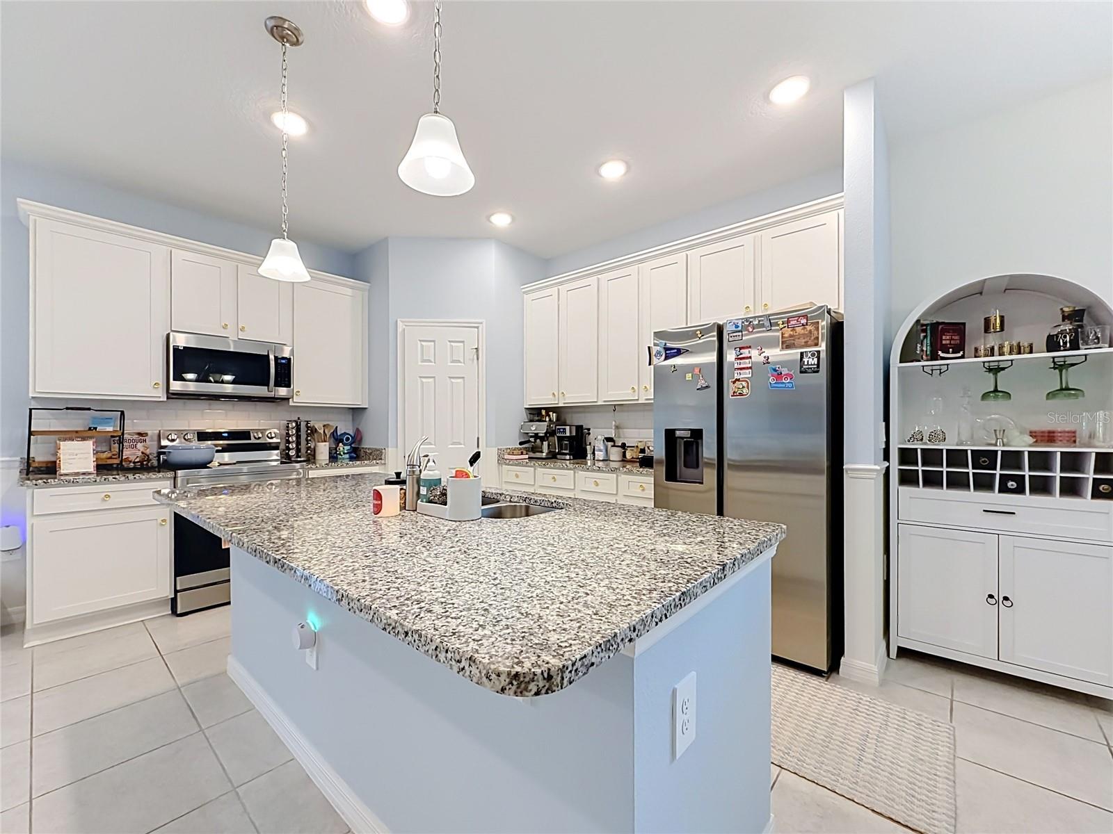 3947 Mayhill Loop Property Photo 10