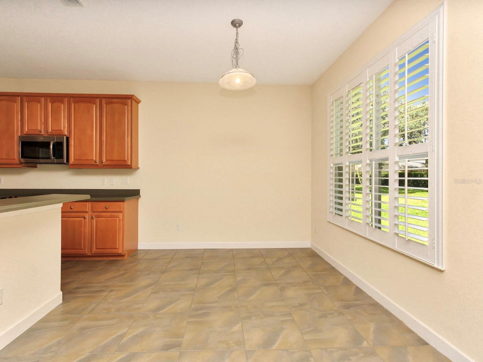 10093 Chardonnay Dr Property Photo 16
