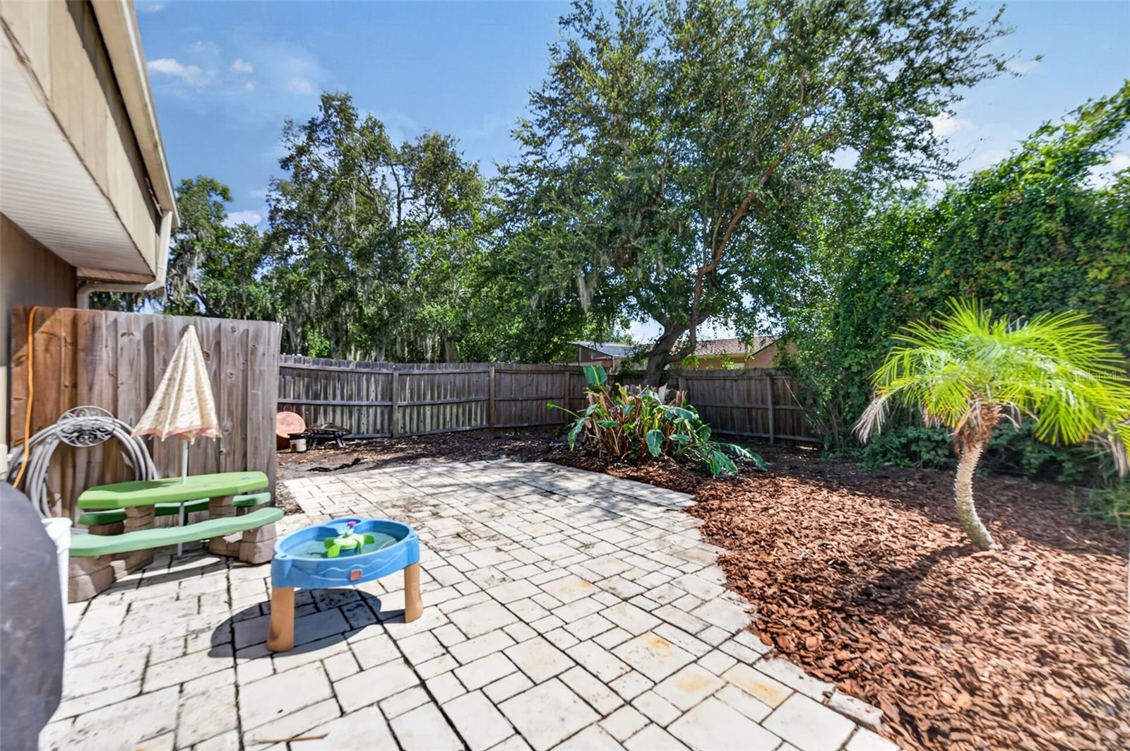 120 Slade Dr Property Photo 37