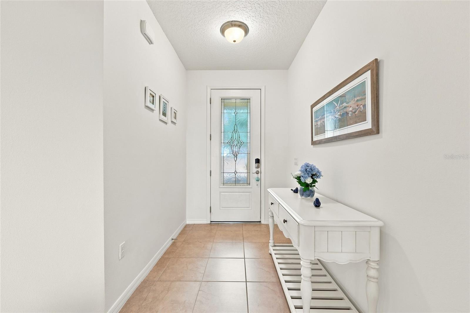 381 Silver Maple Rd Property Photo 5