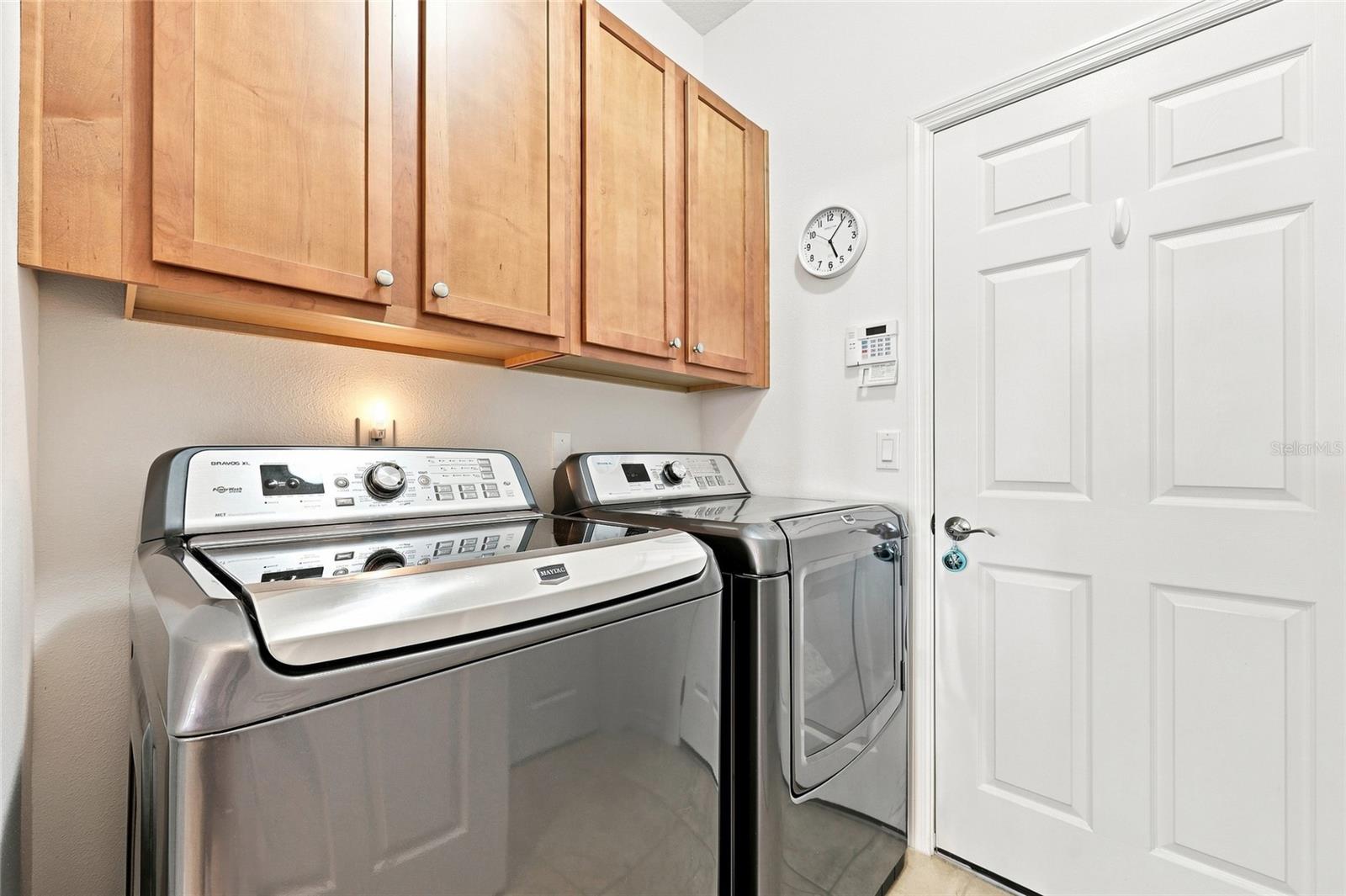 381 Silver Maple Rd Property Photo 17