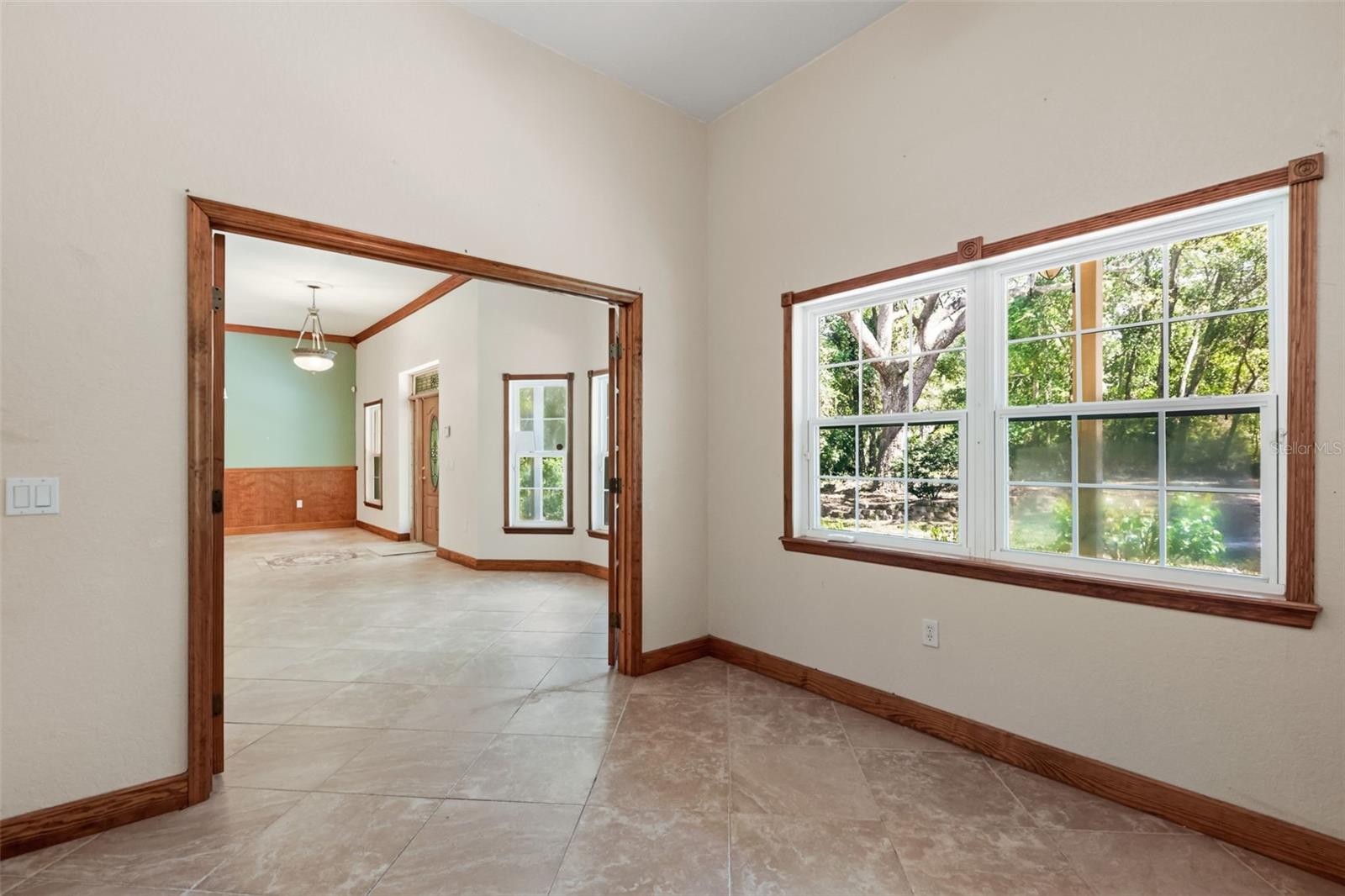 1685 Manor Way Property Photo 12
