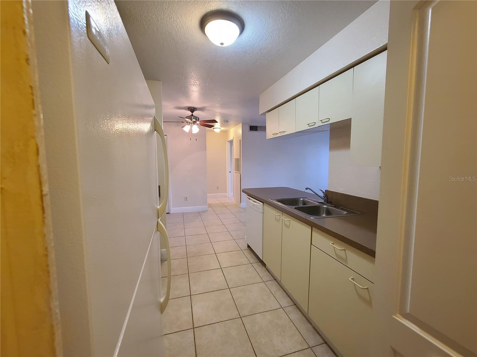 O6434547 Property Photo 8