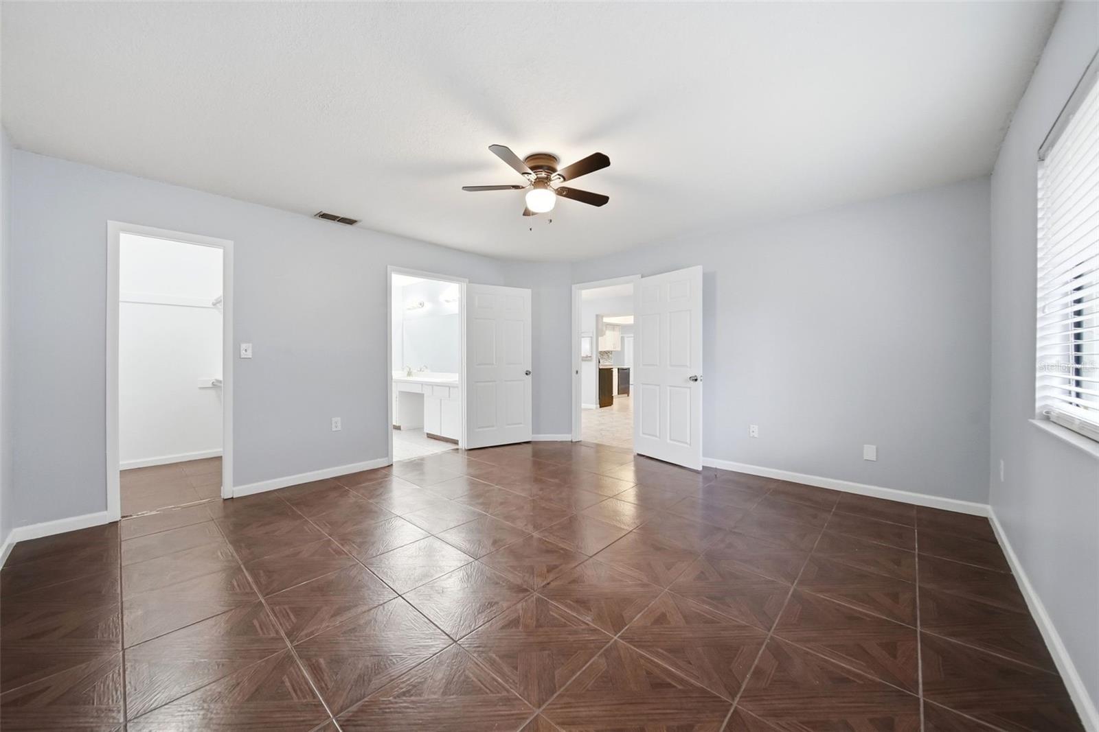 8334 Crosswicks Dr Property Photo 15