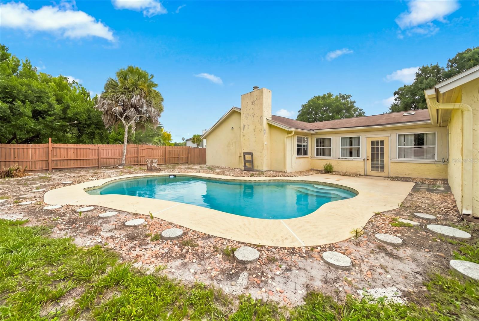 8334 Crosswicks Dr Property Photo 36