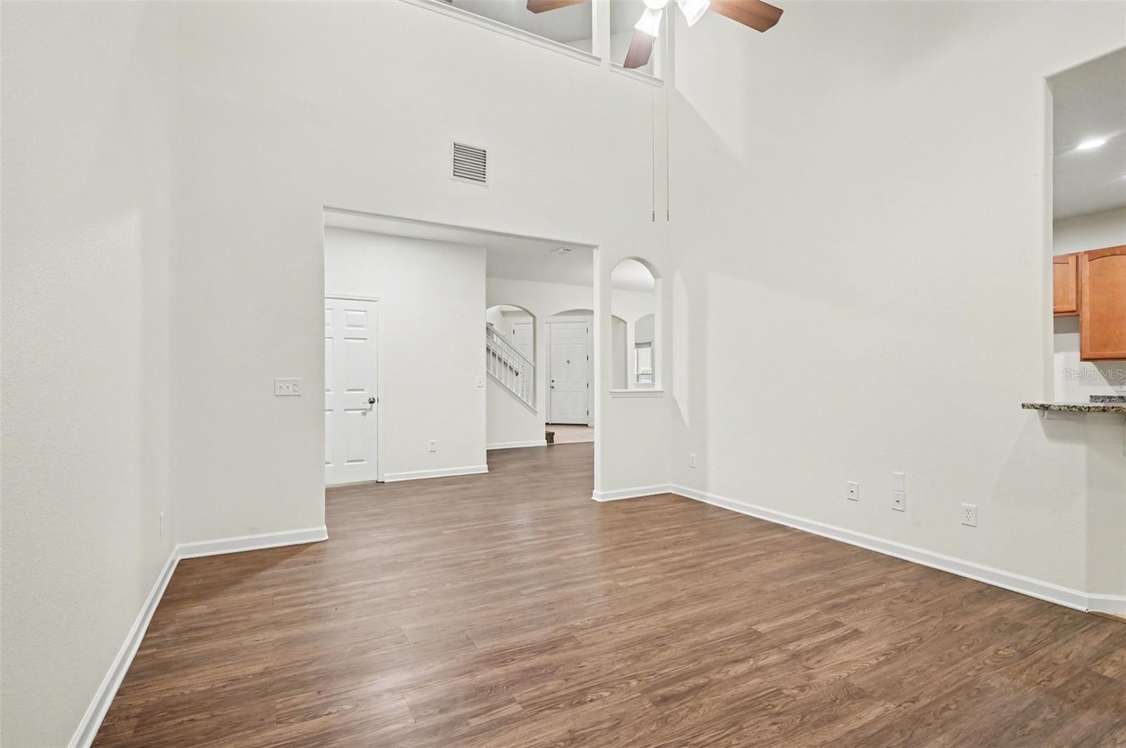 10546 Willow Ridge Loop Property Photo 6