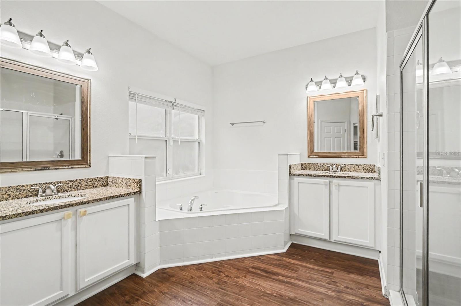 10546 Willow Ridge Loop Property Photo 13