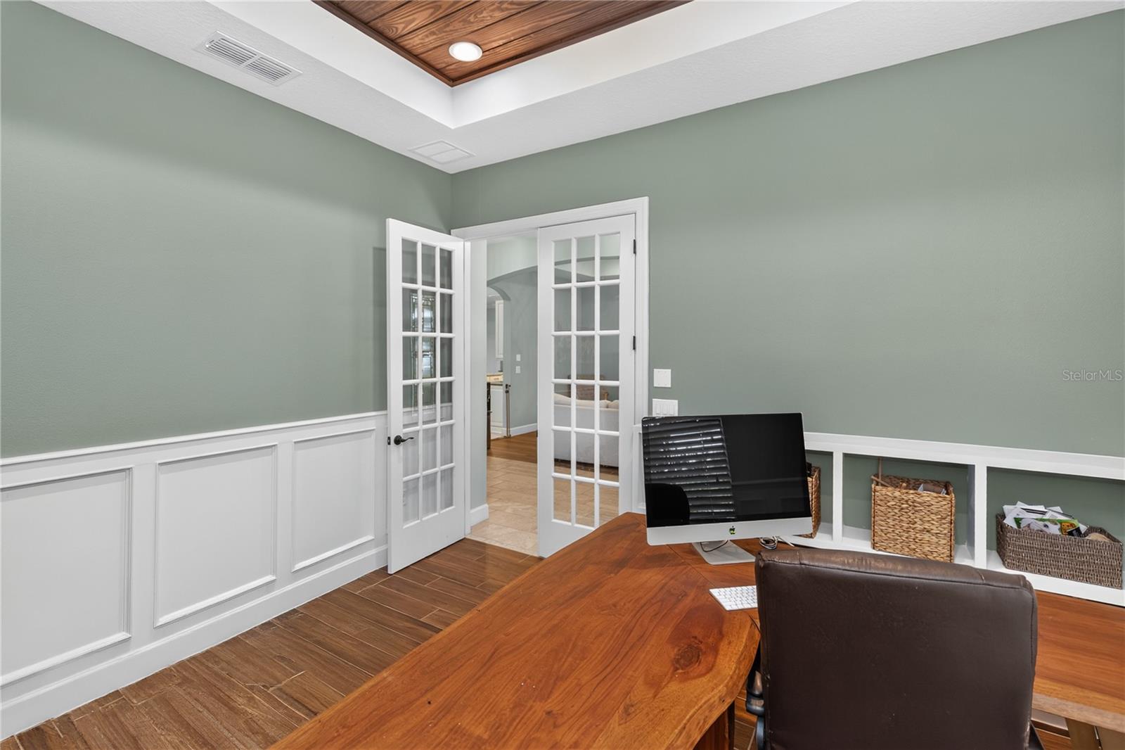 18704 Sheldon St Property Photo 14