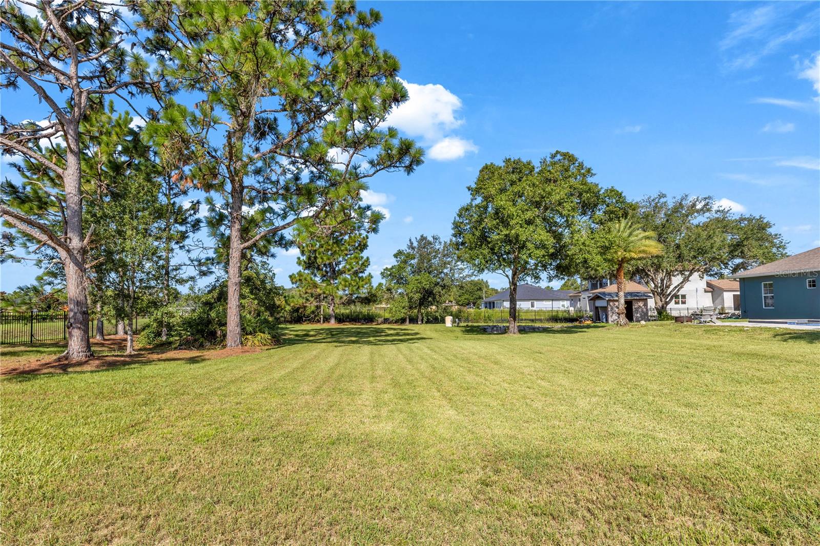 18704 Sheldon St Property Photo 32