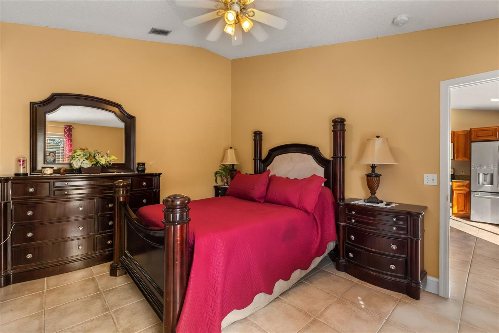 374 Colonade Ct Property Photo 22
