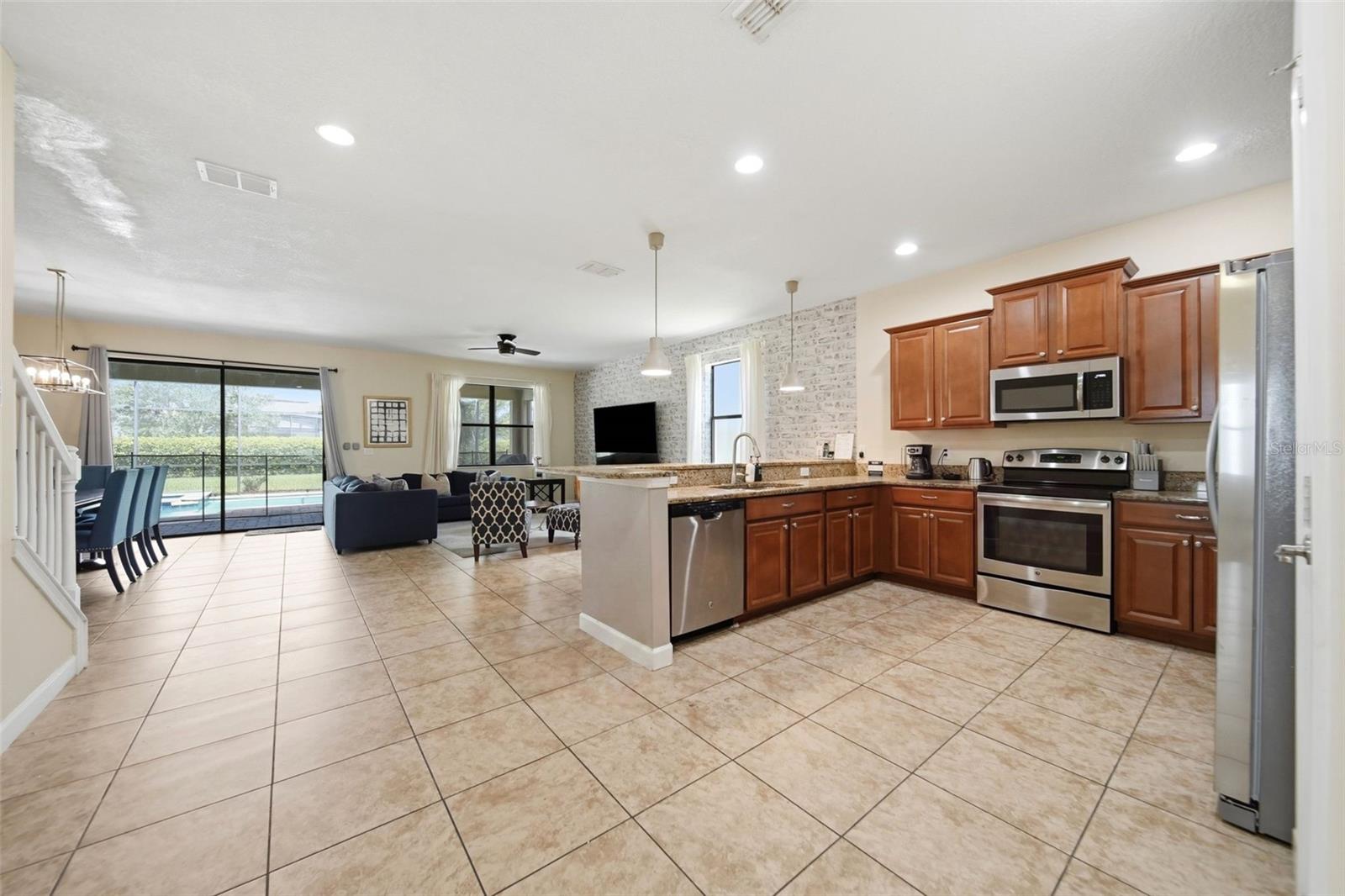 1416 Moon Valley Dr Property Photo 4