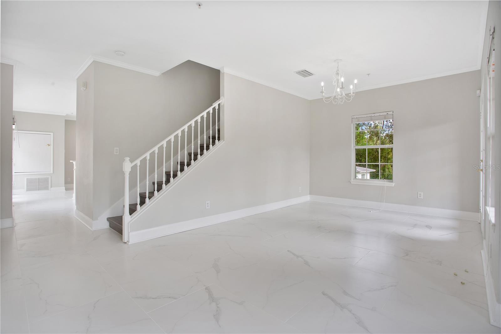310 E Vanderbilt St #3 Property Photo 19