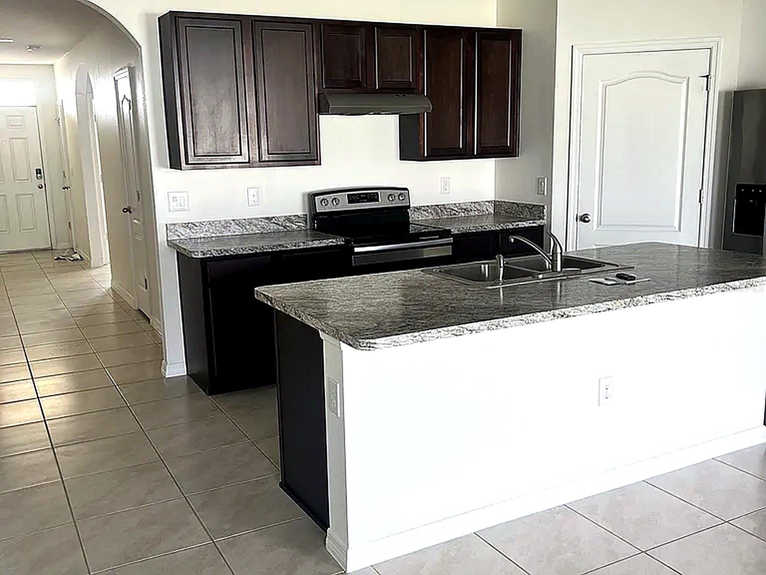 397 Corso Loop Property Photo 4