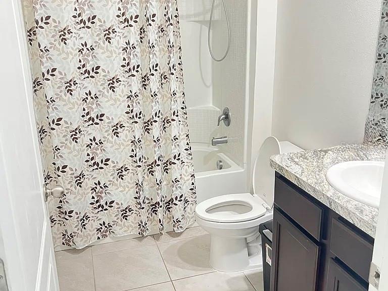 397 Corso Loop Property Photo 13
