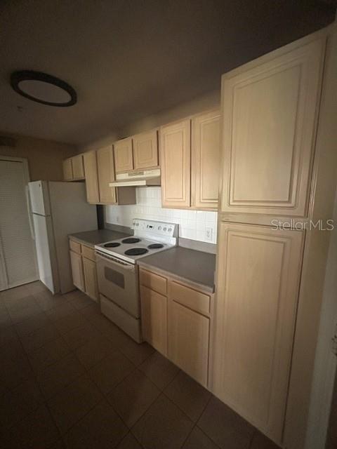 425 Summit Ridge Pl #105 Property Photo 5