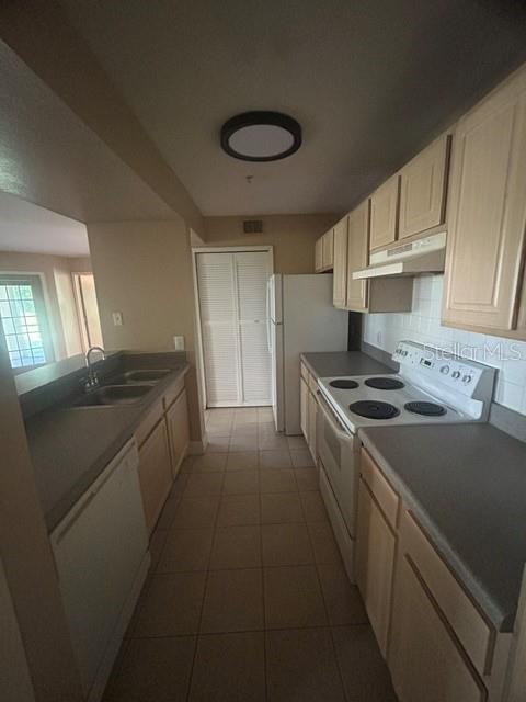 425 Summit Ridge Pl #105 Property Photo 6