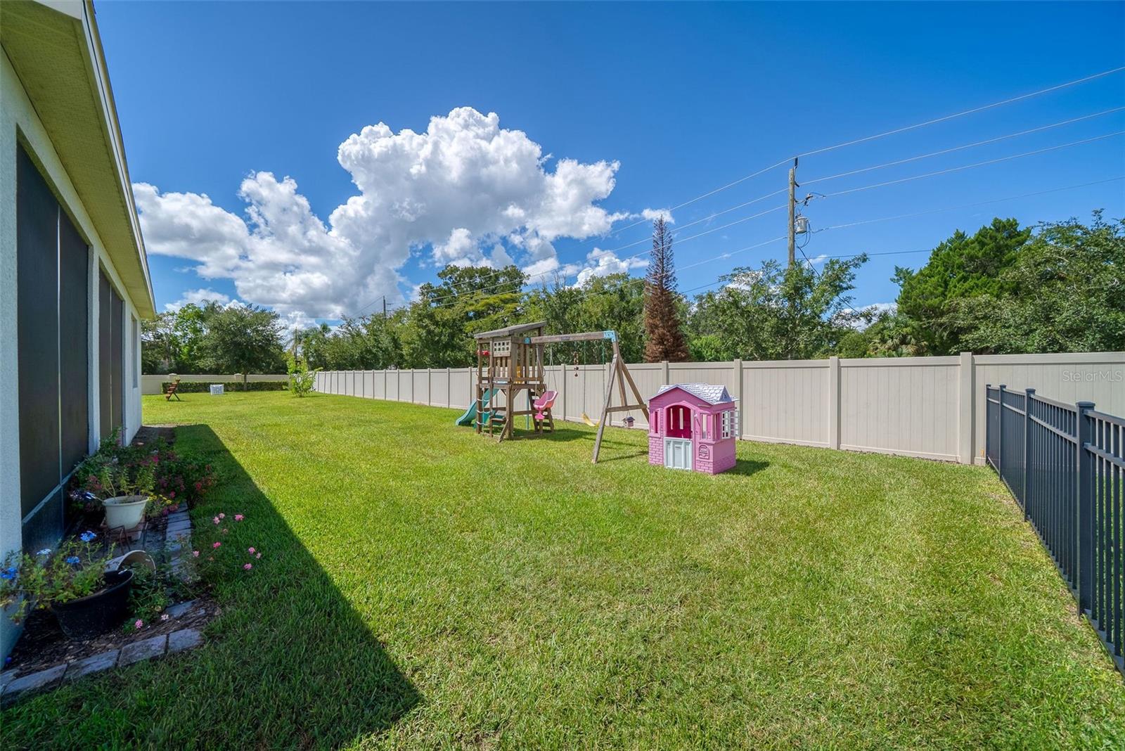 1446 Savoy Ln Property Photo 21
