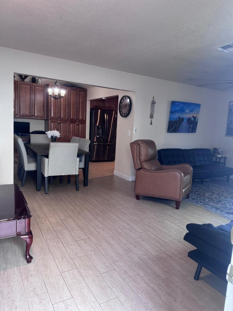 5424 Serene Ln Property Photo 6