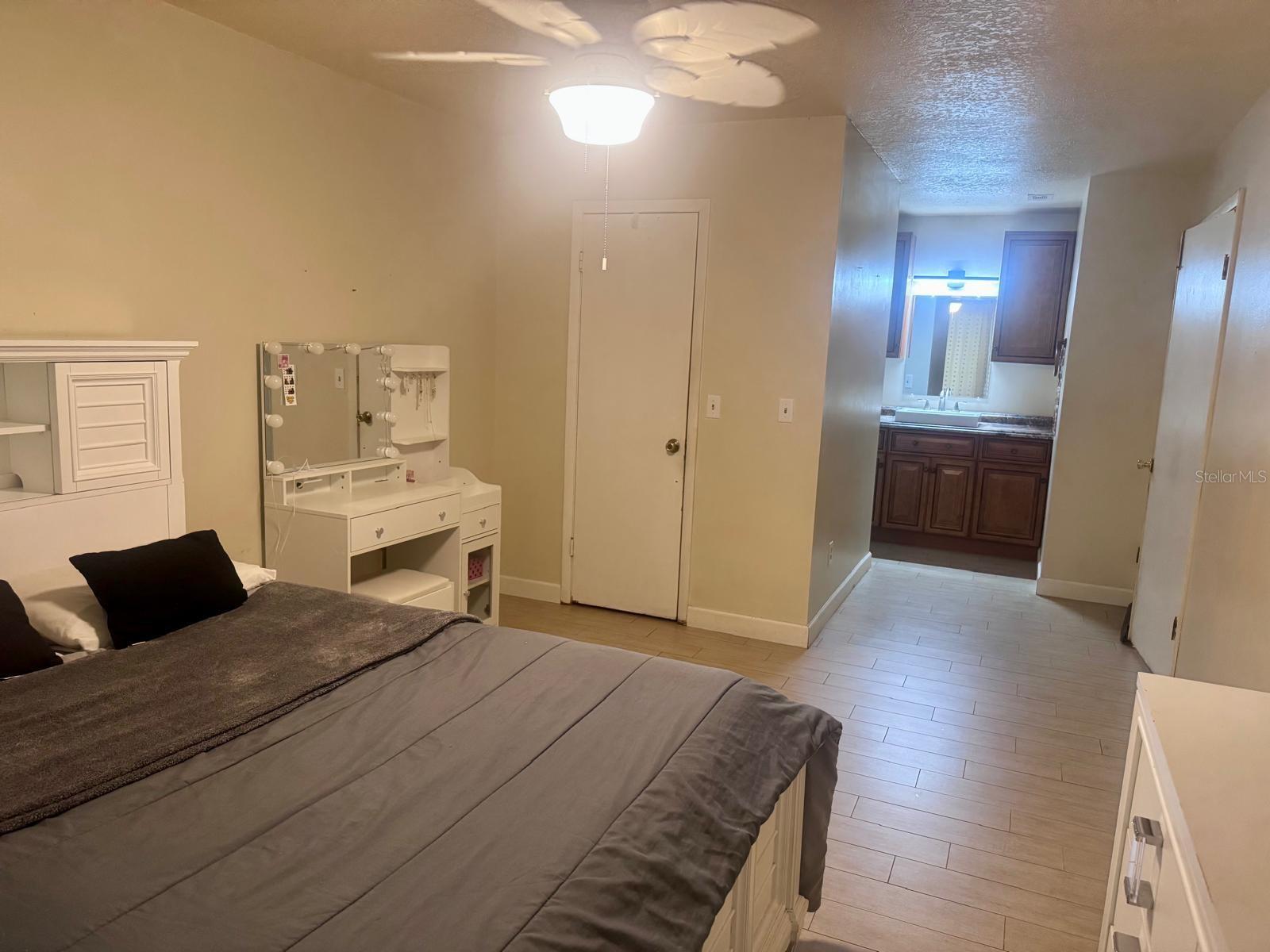 5424 Serene Ln Property Photo 13