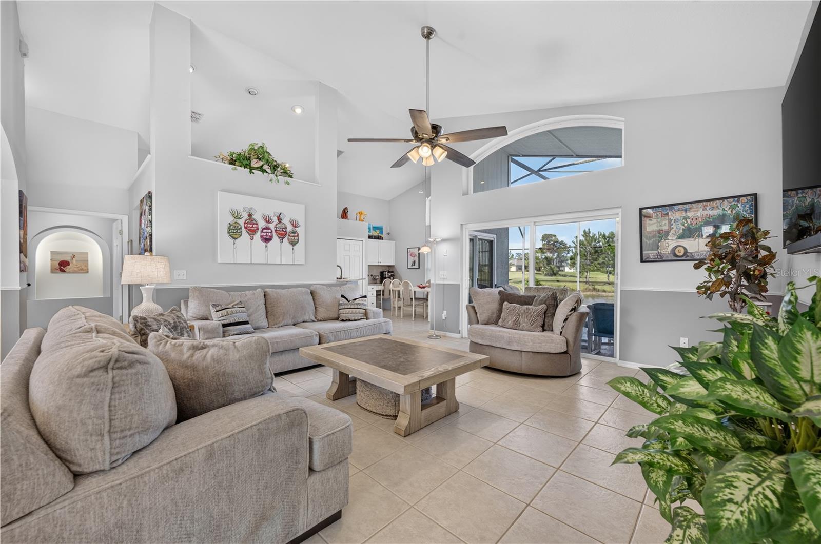 213 Spanish Moss Rd Property Photo 8