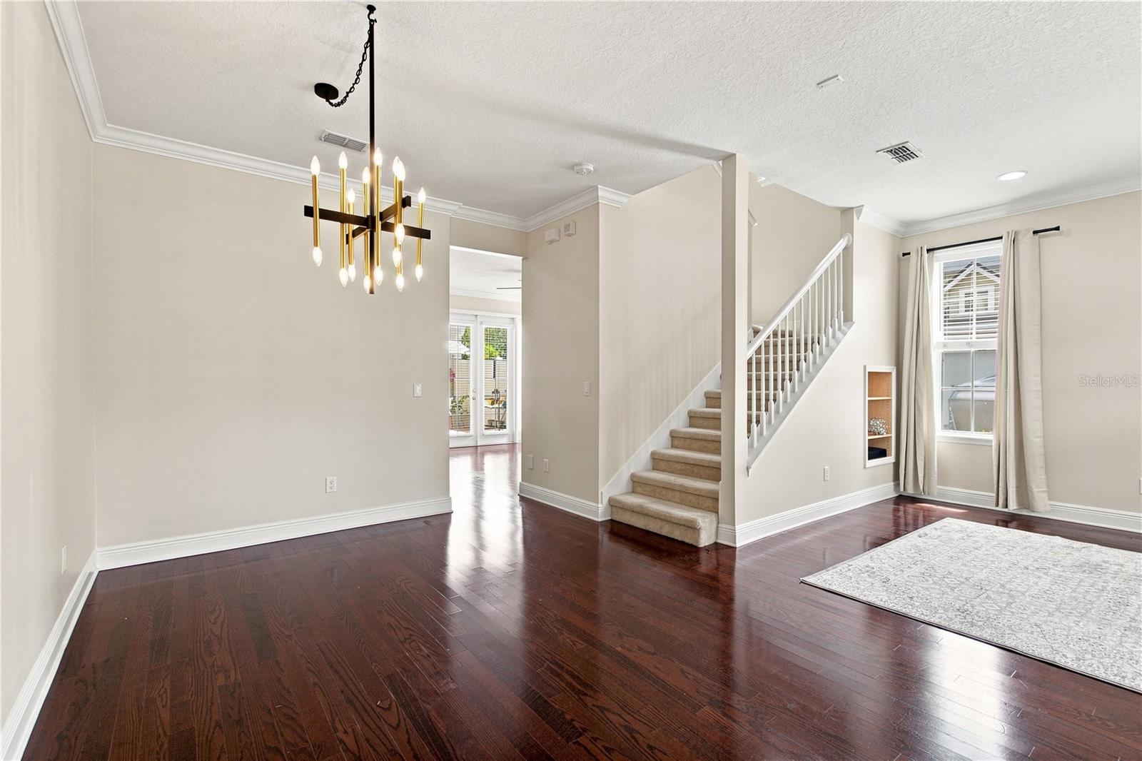 1259 Indiana Ave Property Photo 4