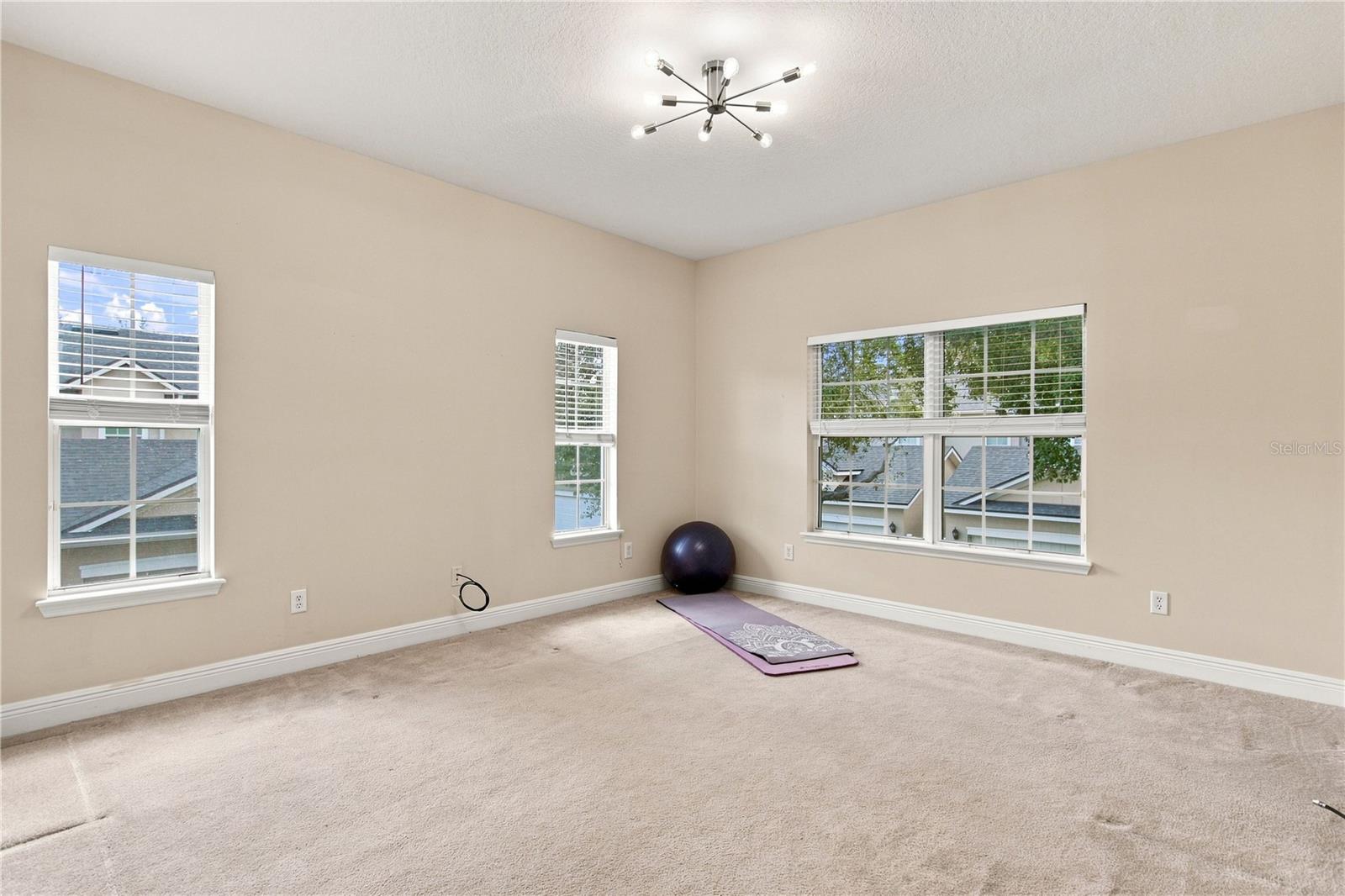 1259 Indiana Ave Property Photo 29