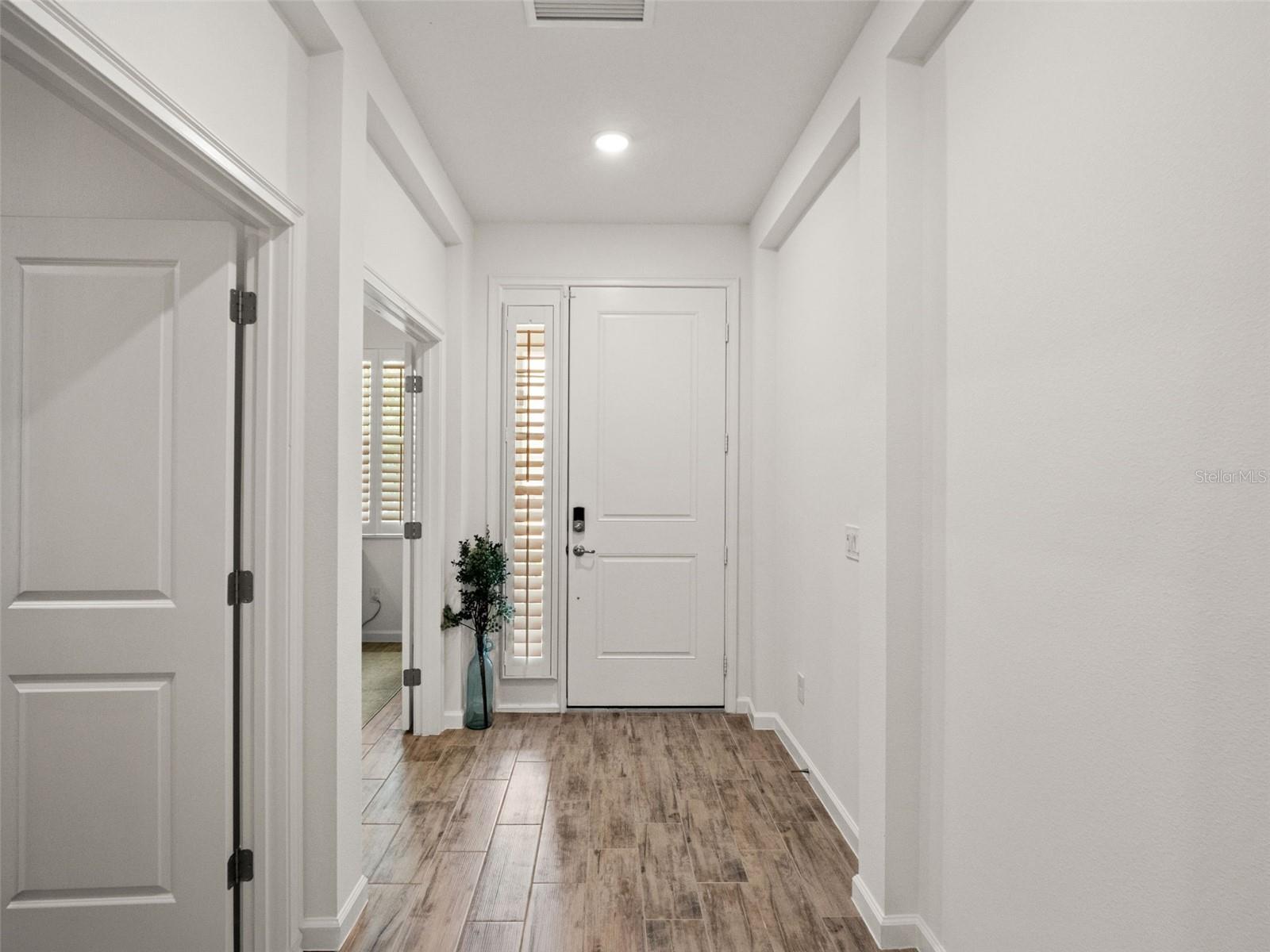2325 Sirena Ln Property Photo 5