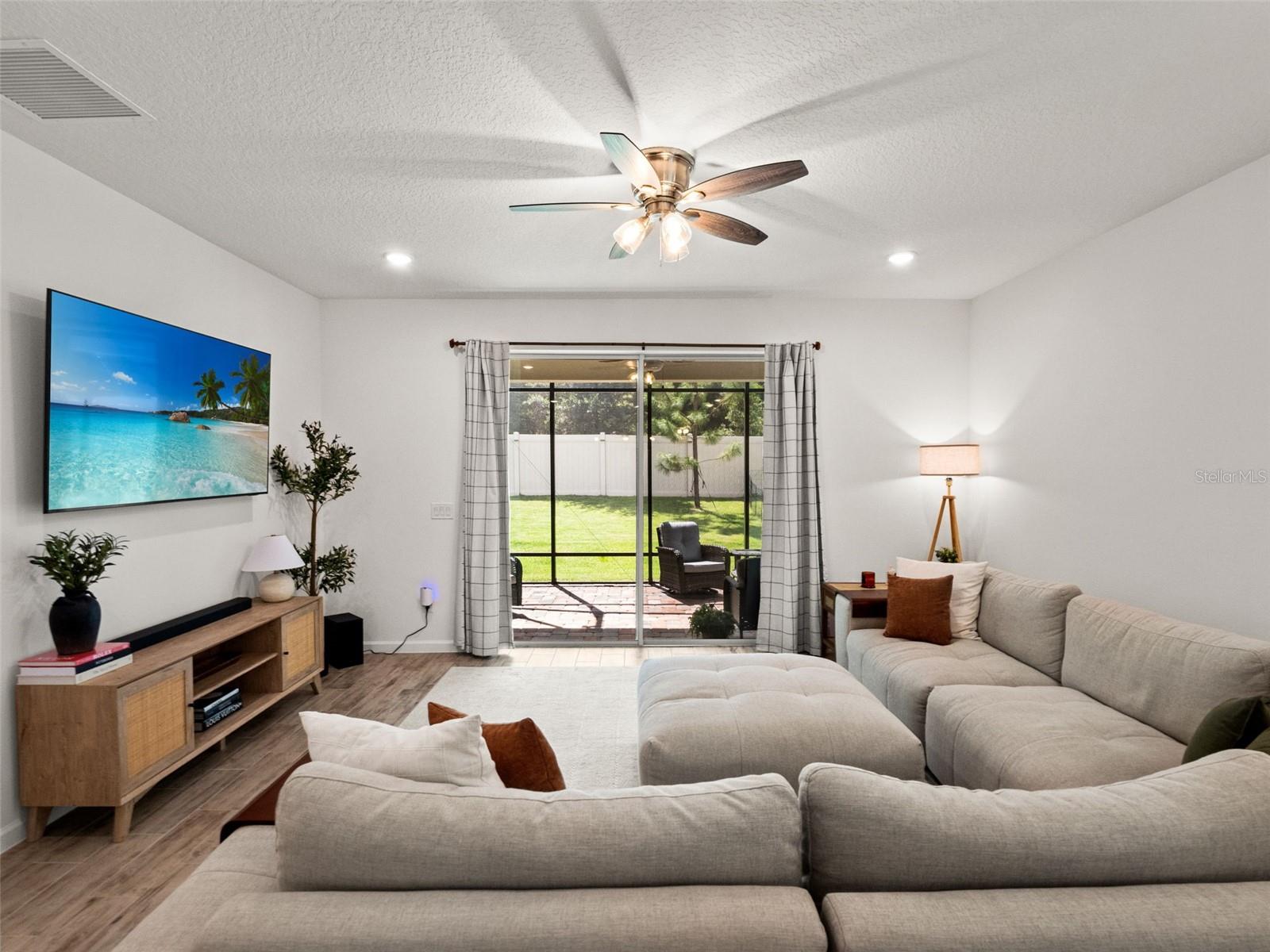 2325 Sirena Ln Property Photo 15