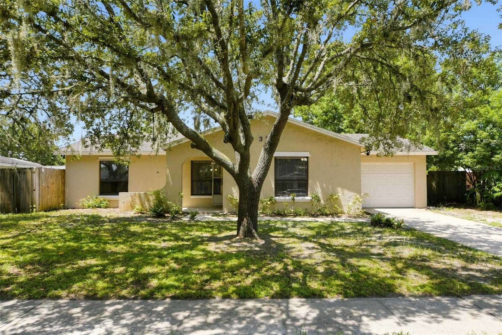 377 BRITTANY CIR Property Photo 1