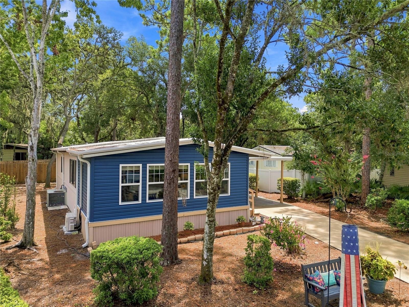 552 Pine Needle Ct Property Photo 1