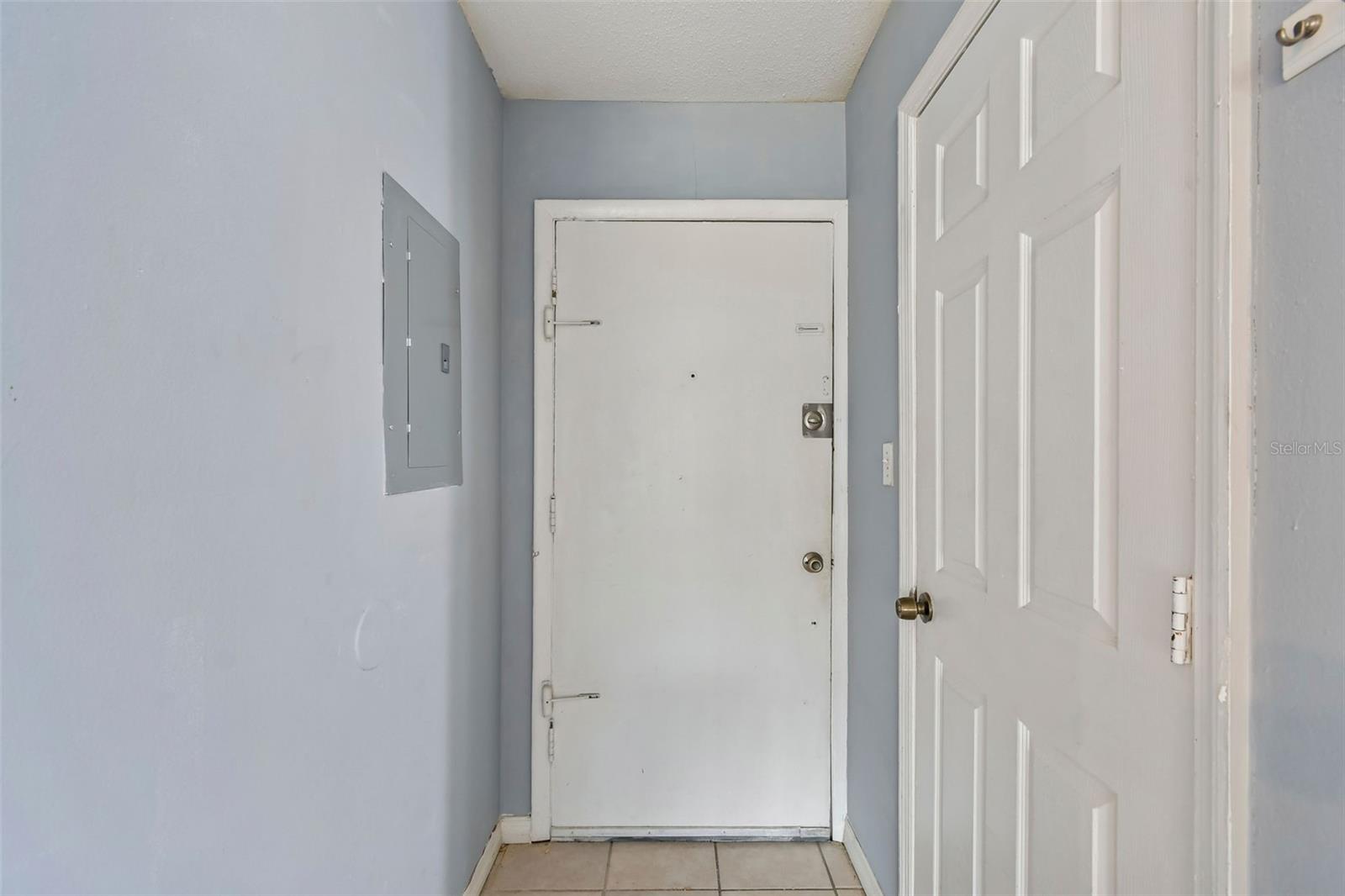 1695 Lee Rd #e215 Property Photo 3