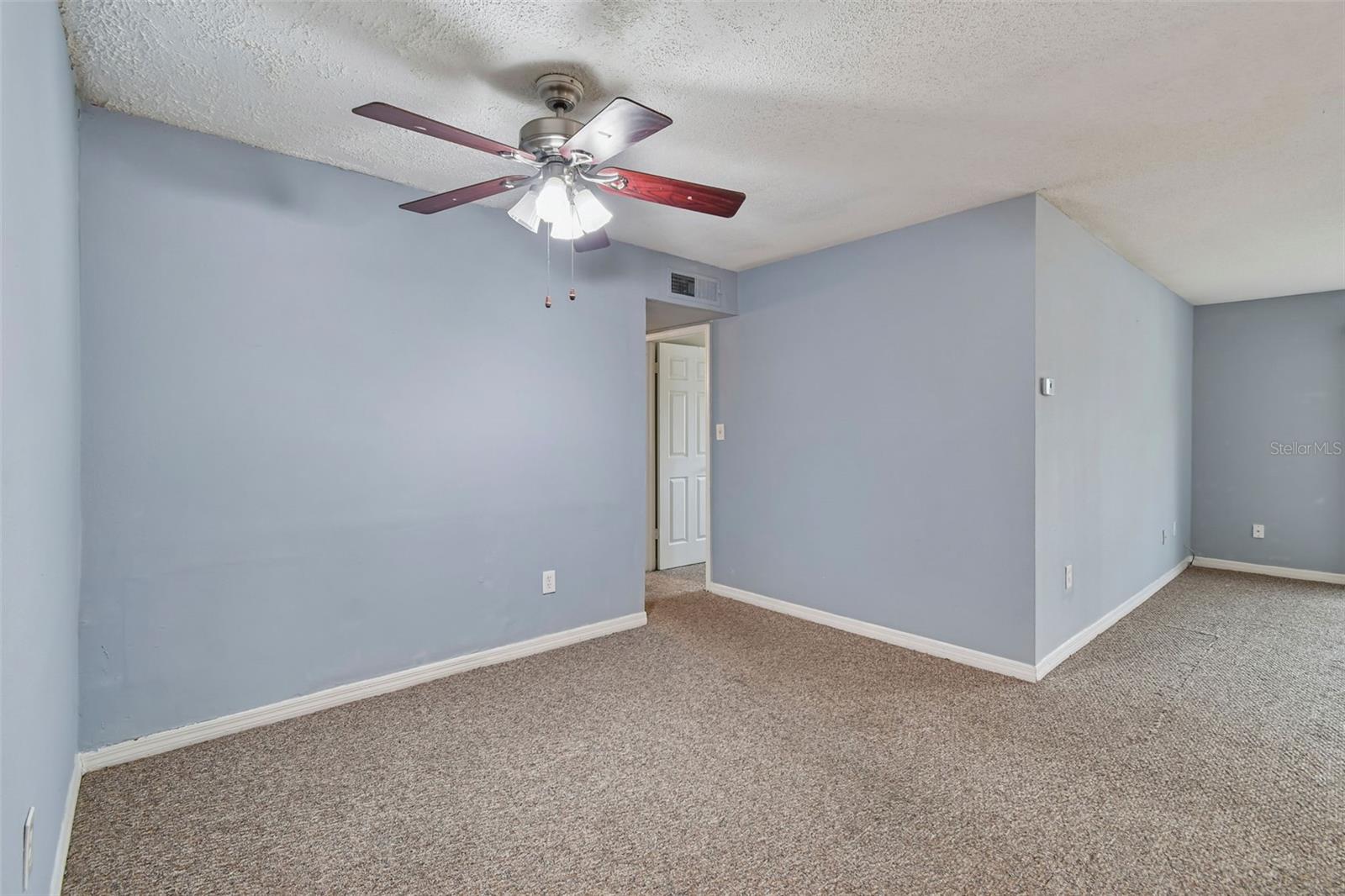 1695 Lee Rd #e215 Property Photo 10