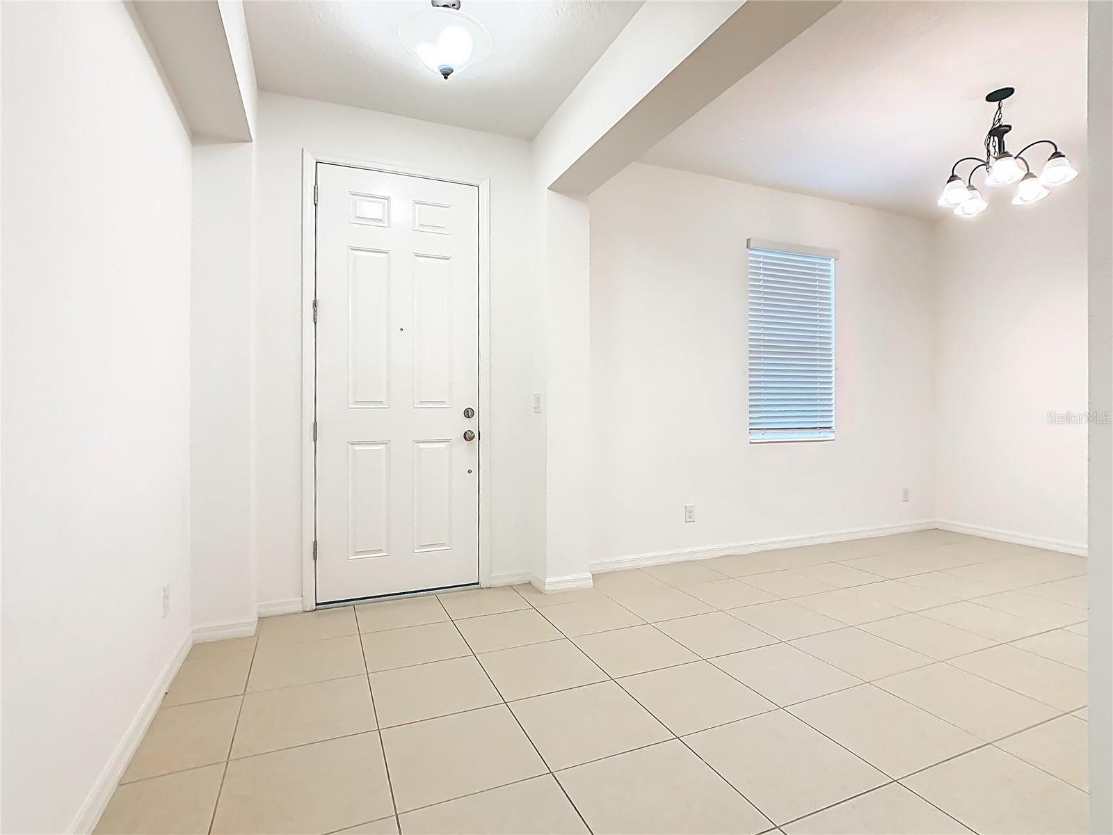 O6434753 Property Photo 4