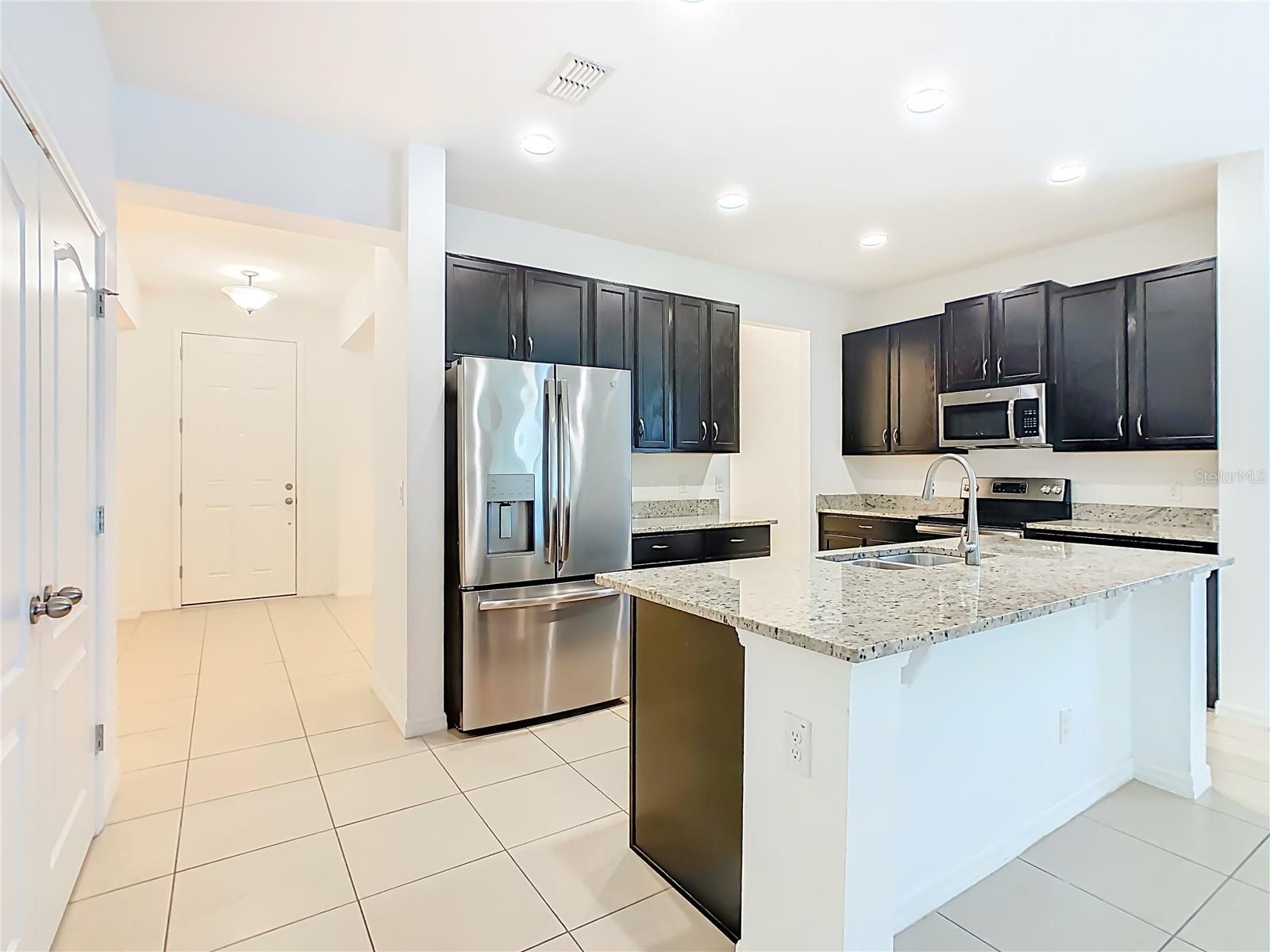 O6434753 Property Photo 7
