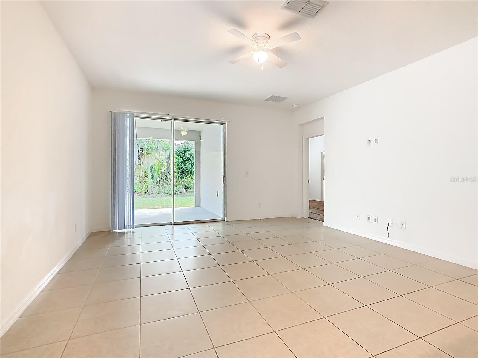 O6434753 Property Photo 16