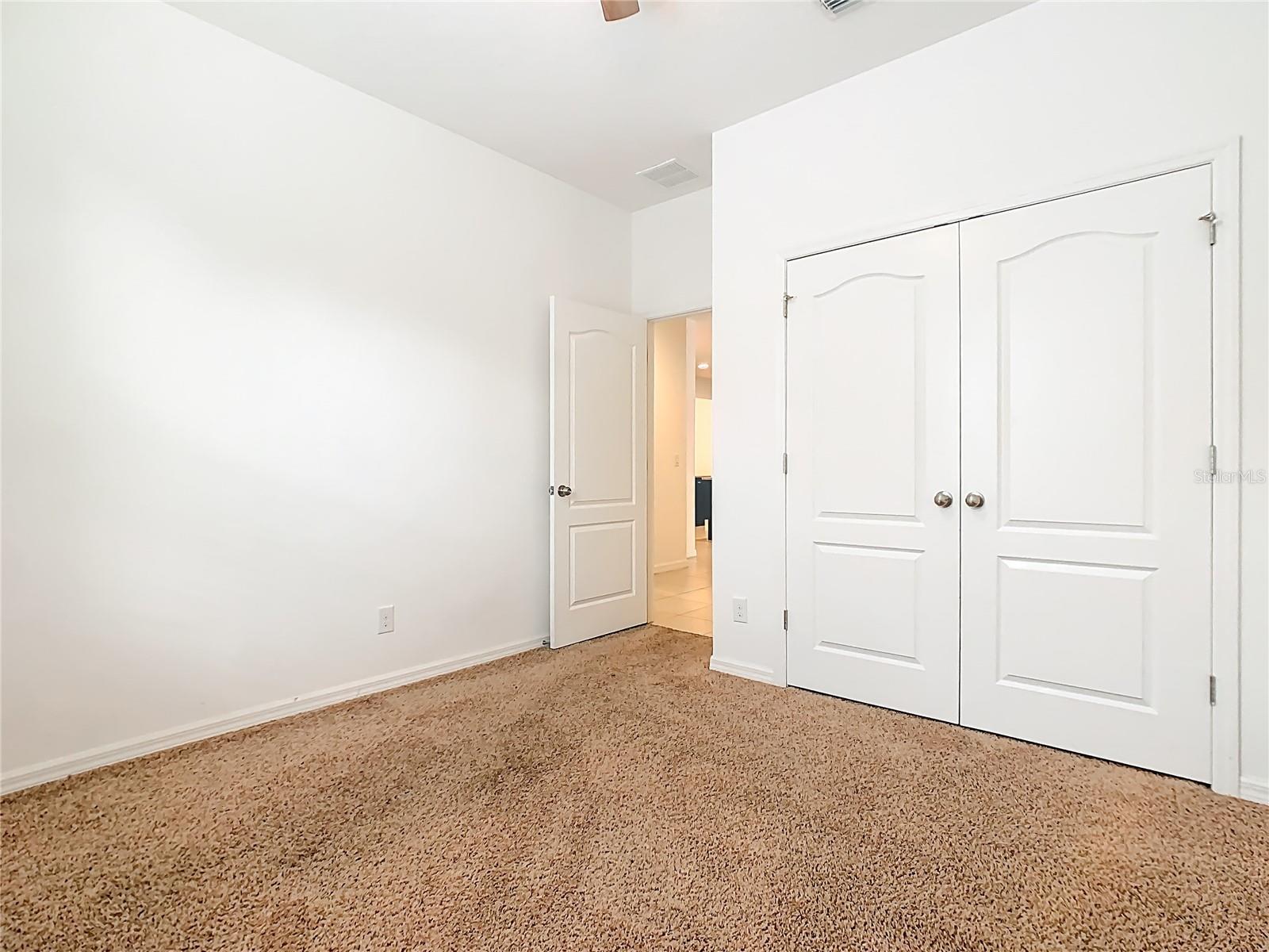 O6434753 Property Photo 29