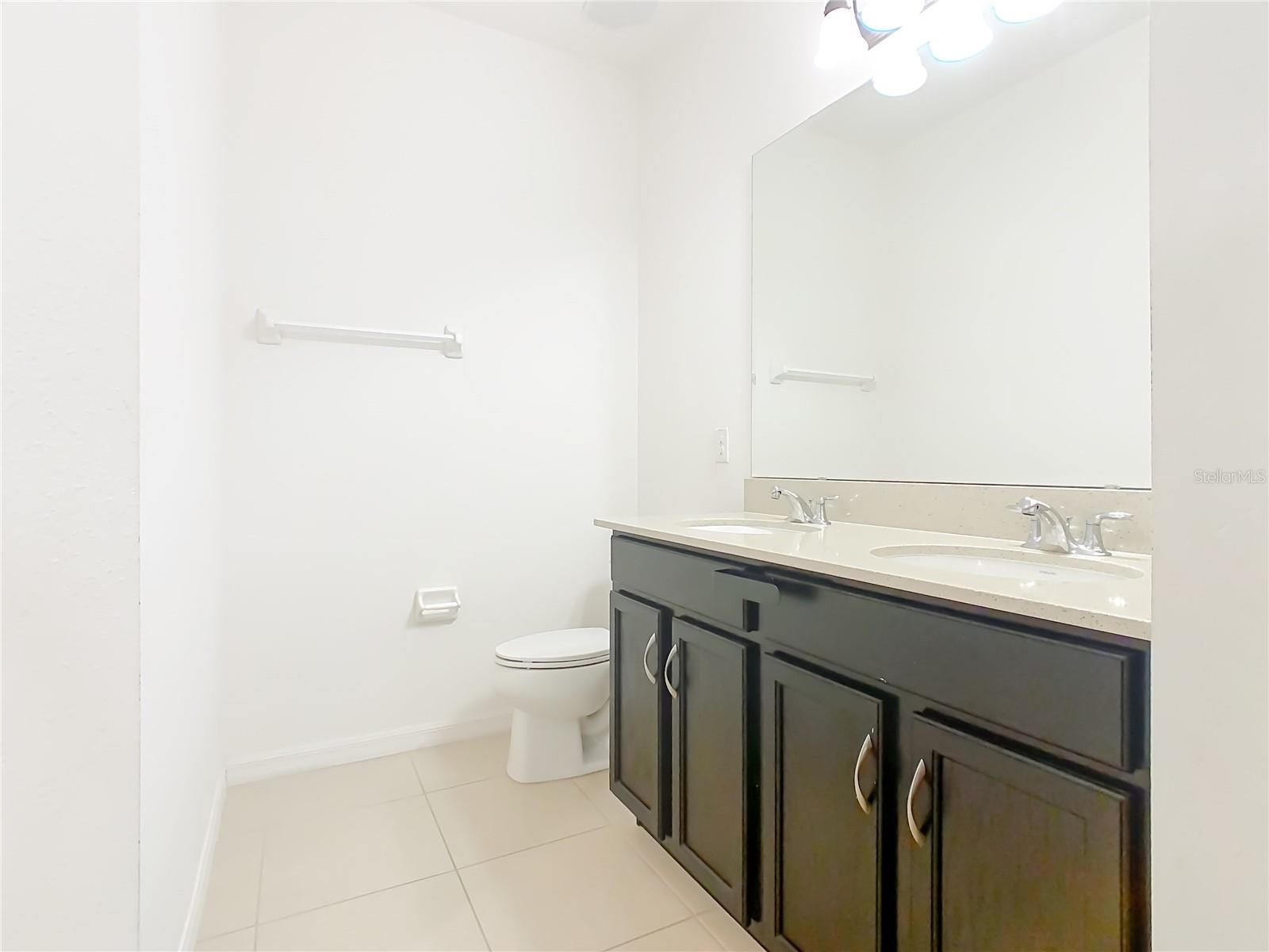 O6434753 Property Photo 32