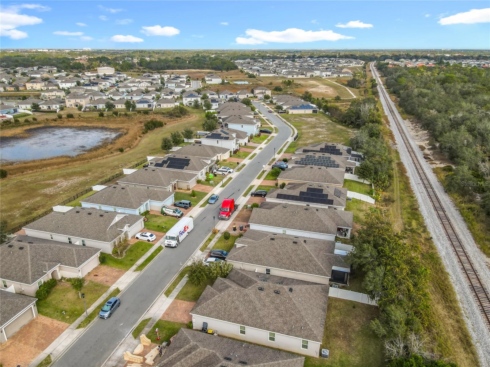 O6434753 Property Photo 43