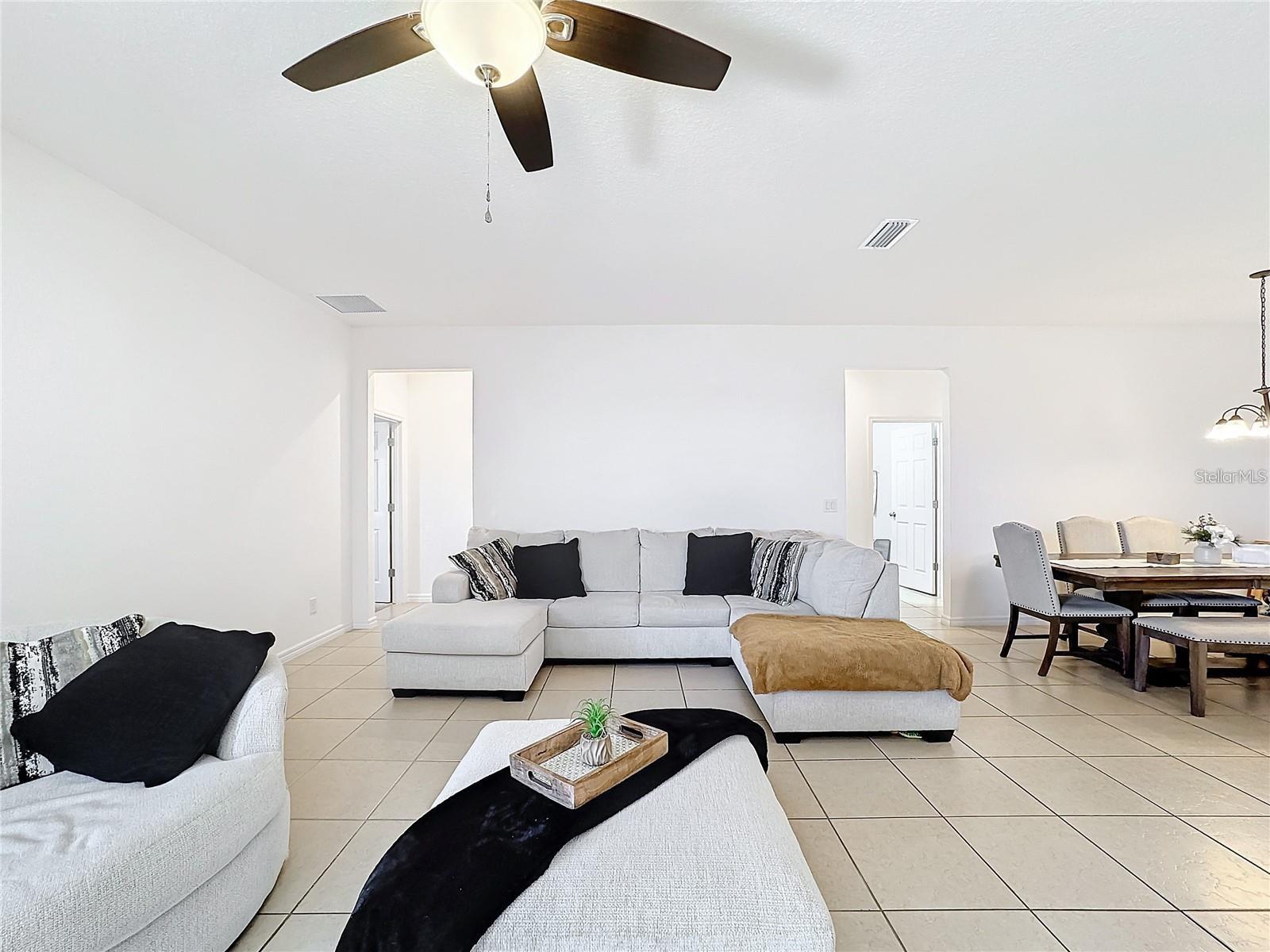 O6434754 Property Photo 7