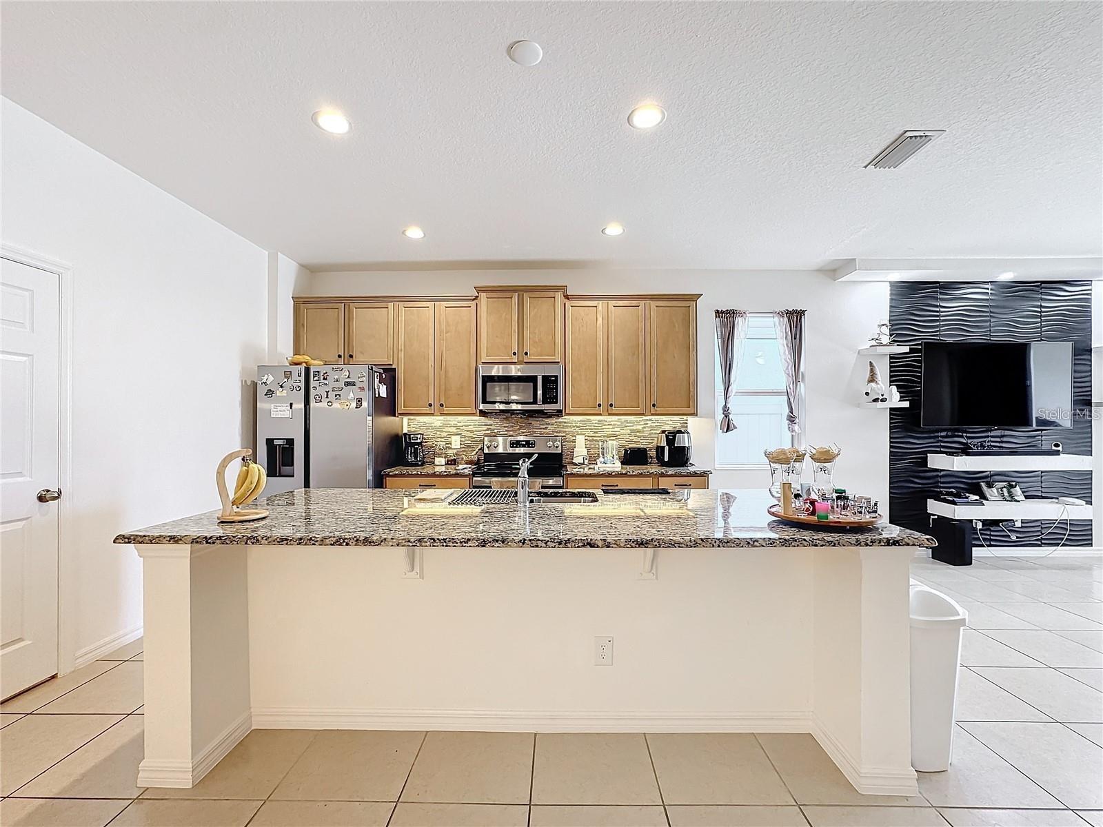 O6434754 Property Photo 9